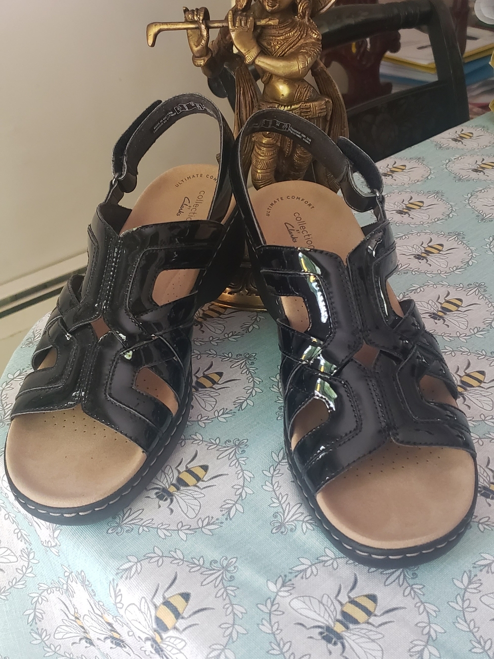 Clarks Women’s Black Patent Leather Sandals